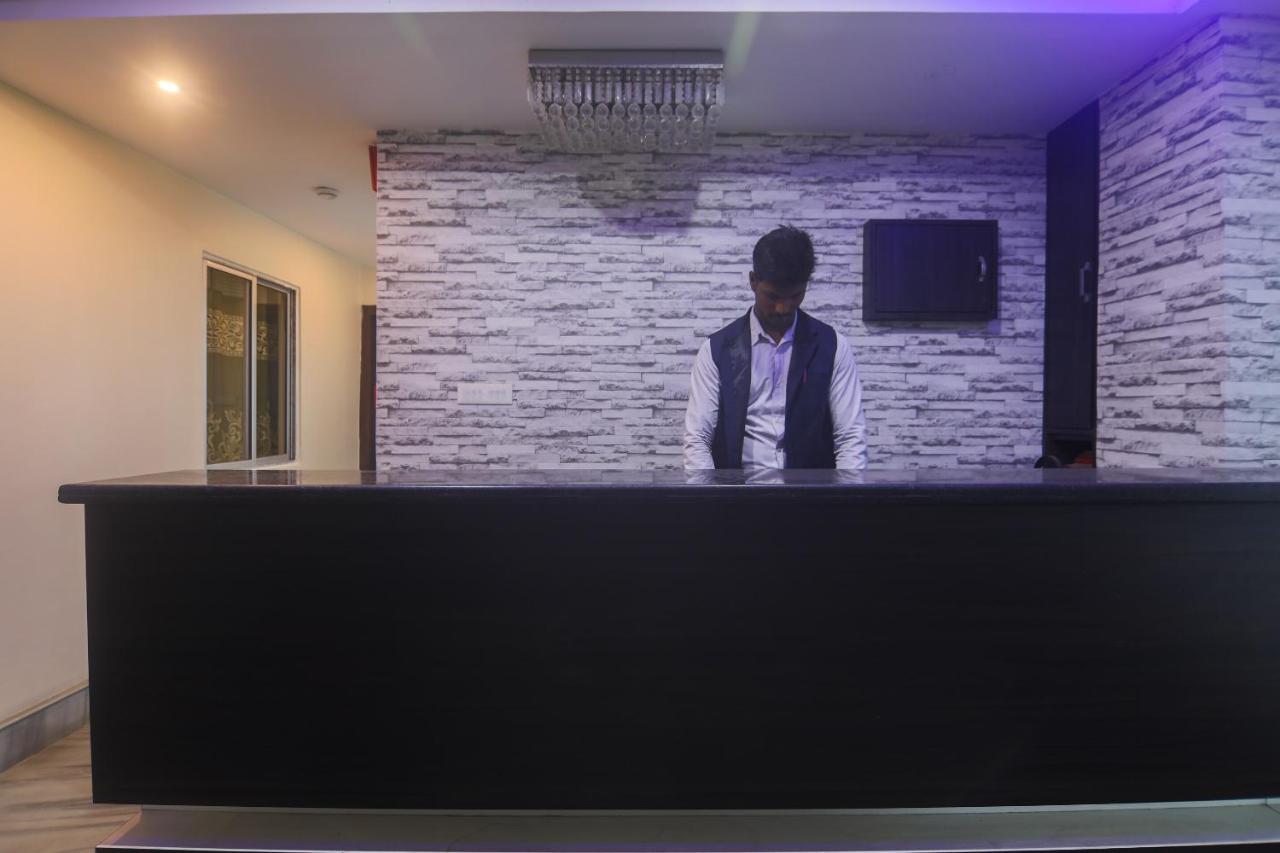 Oyo 27619 Hotel Blue Bird Annexe Nowgong Buitenkant foto