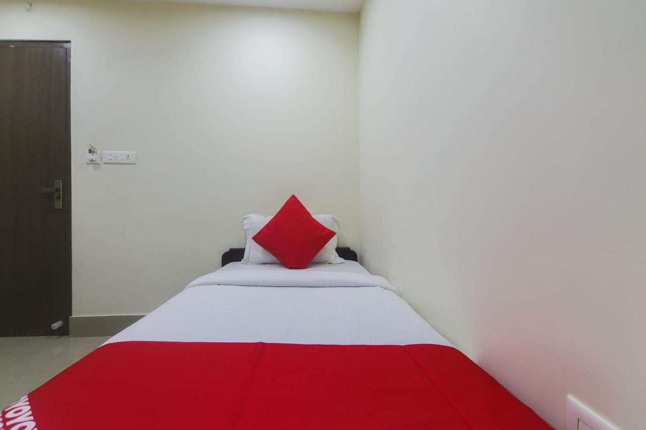 Oyo 27619 Hotel Blue Bird Annexe Nowgong Buitenkant foto
