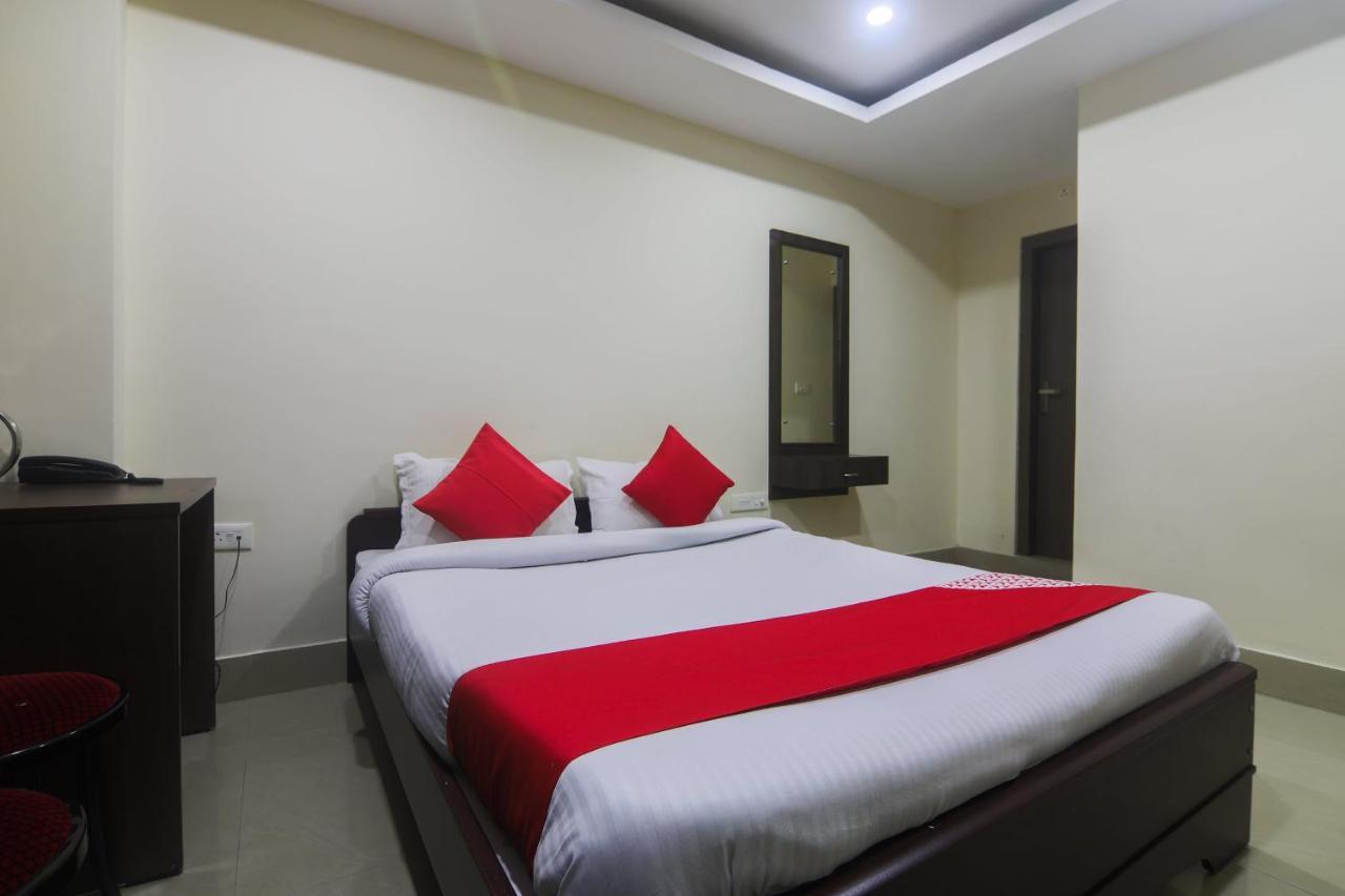 Oyo 27619 Hotel Blue Bird Annexe Nowgong Buitenkant foto